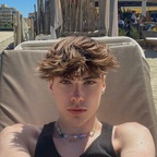 Profile picture of maxence_hot